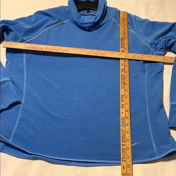 NIKE Blue Dri-Fit Top with Sporty Raglan Seams - Picture 9 of 9